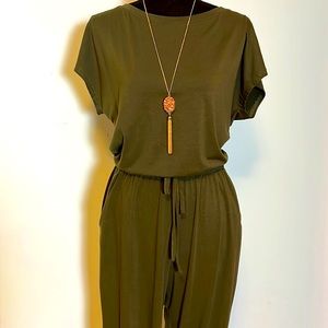 Oversized Olive Green Jumpsuit sz M